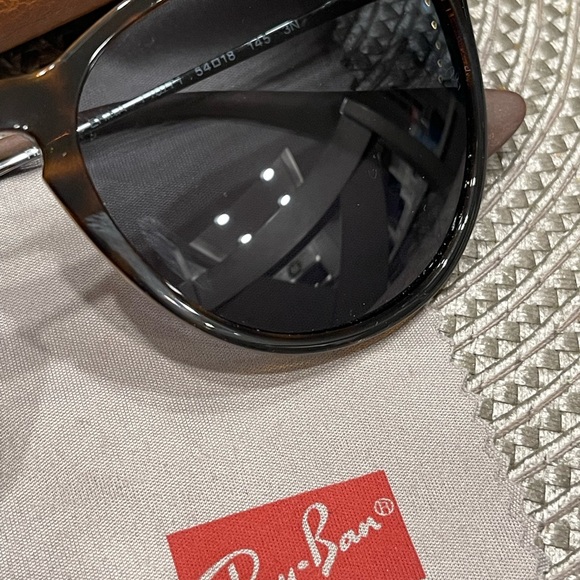 Ray-ban Erika sunglasses - Picture 6 of 7